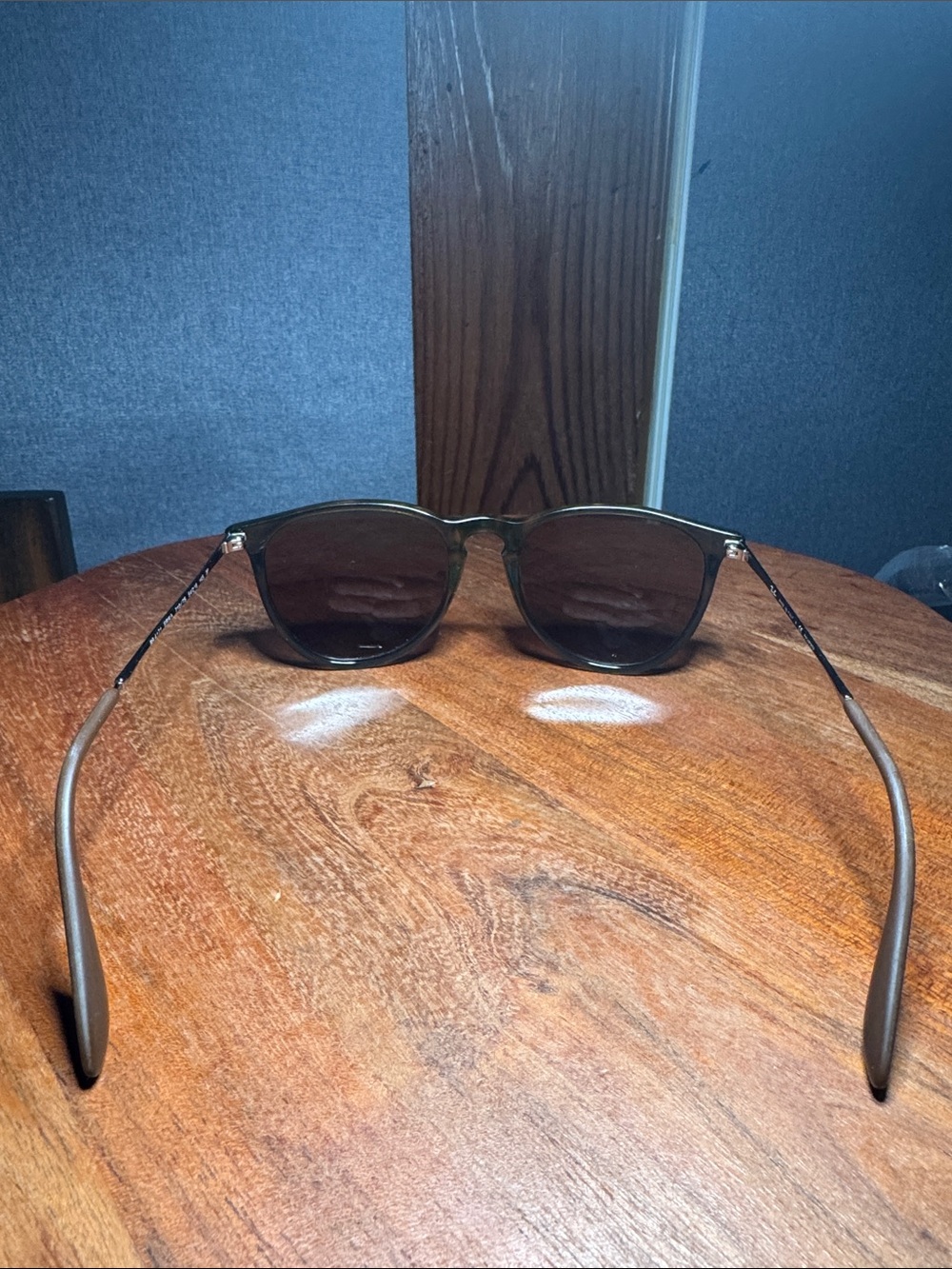 Ray-Ban Tortoise Shell Frame with Brown Gradient Lenses - Picture 6 of 9